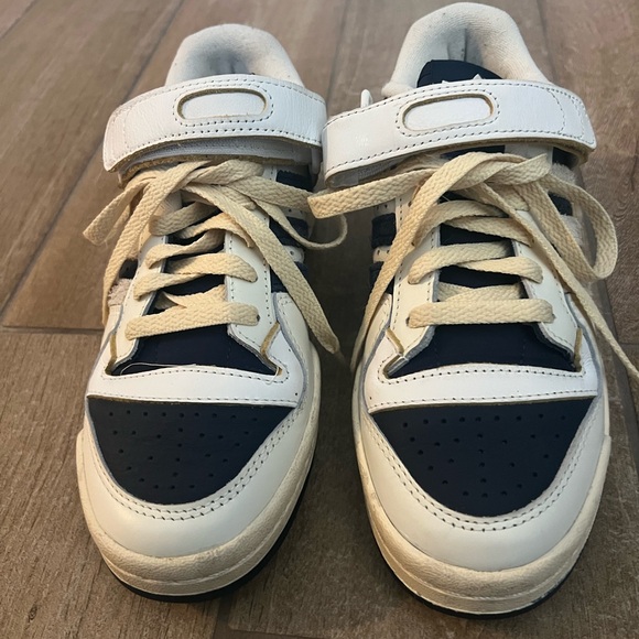 Adidas Forum 84 Low Off White Collegiate Navy - Picture 3 of 7